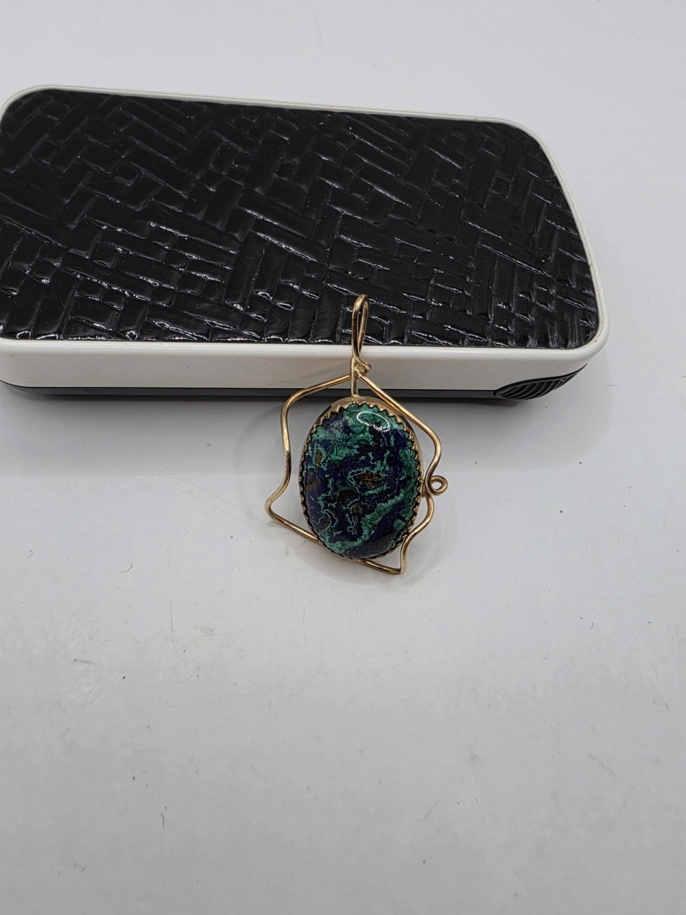 Artisan 60s-70s Handmade 10K Gold Azurite Malachite Oval Pendant